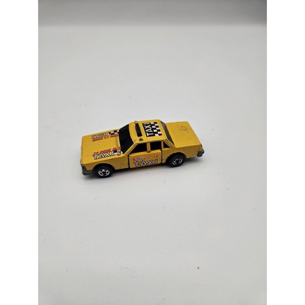 Hot Wheels 1983 Vintage Crack-Ups Super Blaster City Taxi Cab Crash Hong Kong
